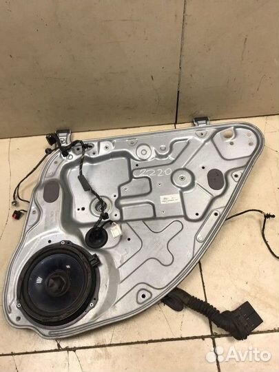 Стеклоподъемник электрический задний правый