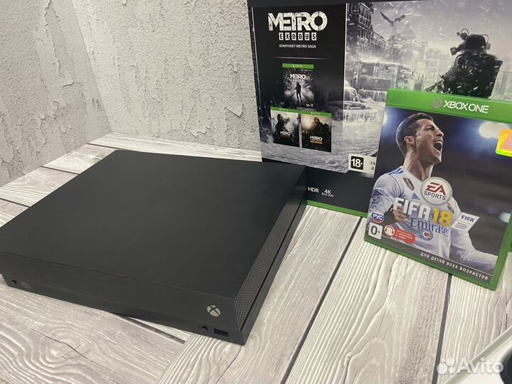 Xbox One X+гарантия+доставка