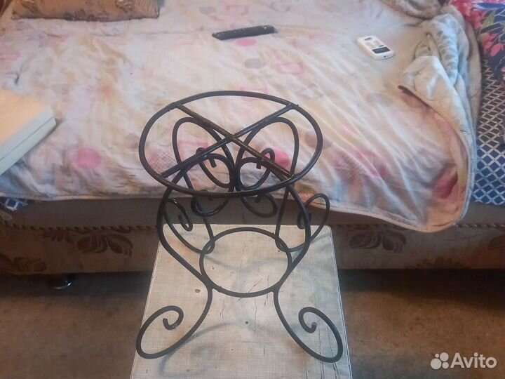 Подставка для цветов