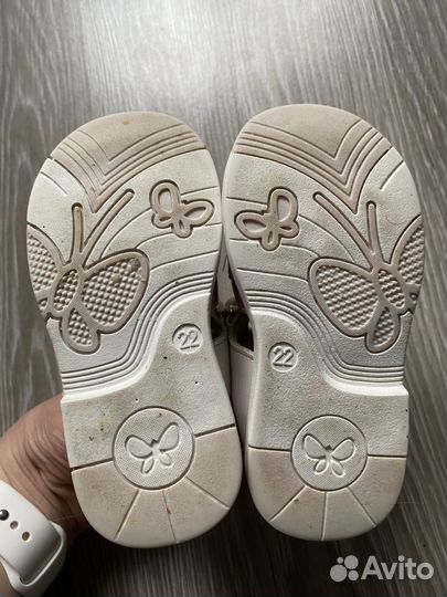 Сандалии для девочки р.22