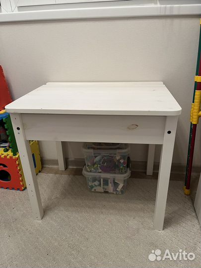 Столик и стул для ребенка IKEA