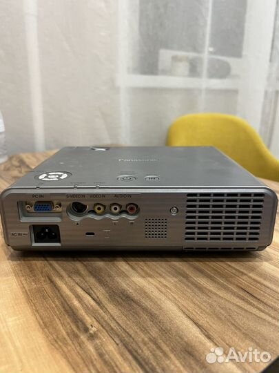 Проектор panasonik pt-p1sde