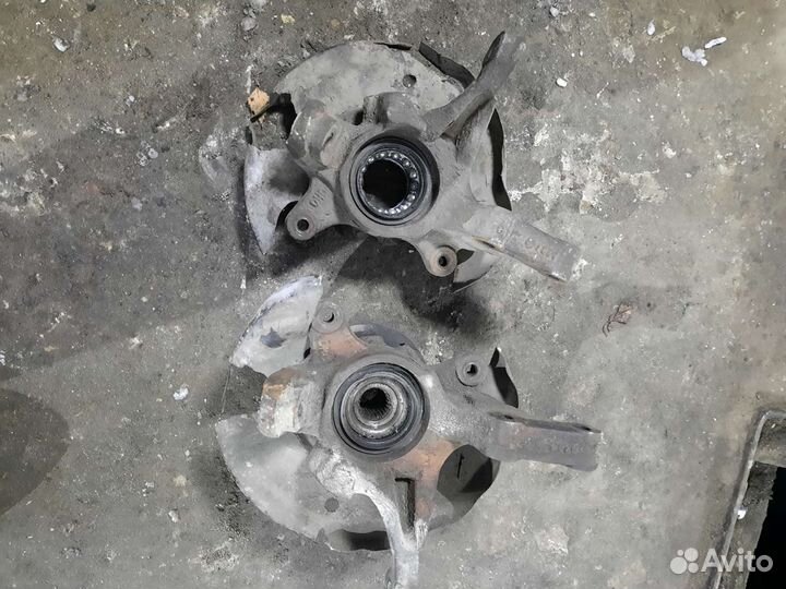 Поворотный кулак nissan primera p10