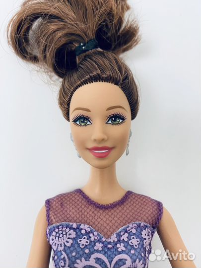 Кукла барби fashionistas