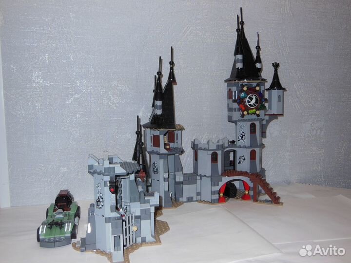 Lego Monster Fighters №9468 - Замок Дракулы