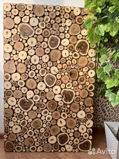 Панно из спилов дерева