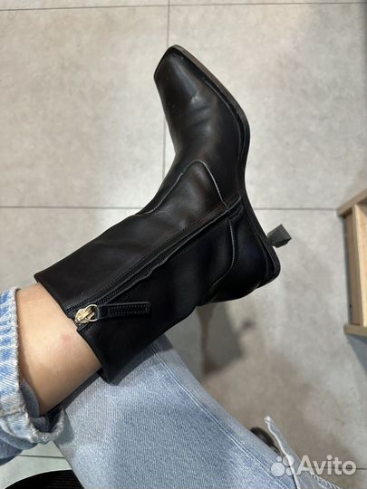 Кожаные ботильены Zara