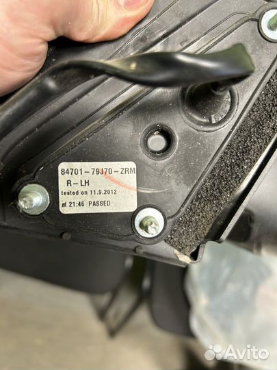 Зеркало боковое правое 5 контактов на Suzuki cx4