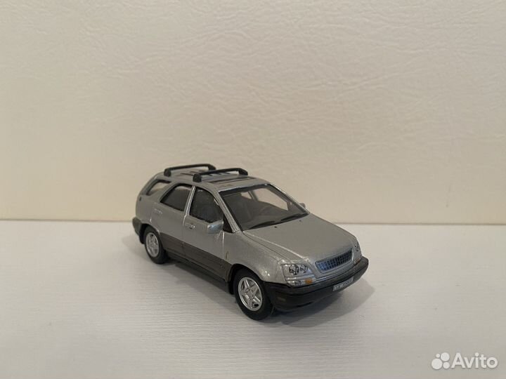 Lexus RX300 1/43 (Hongwell/Cararama)