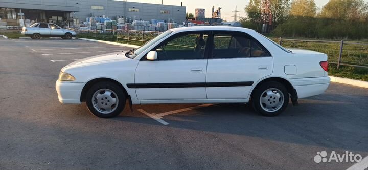 Toyota Carina 1.5 AT, 1999, 600 000 км