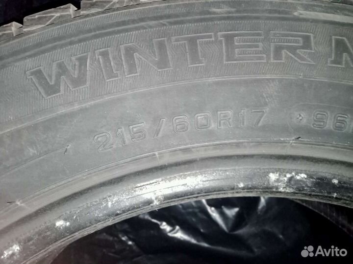 Dunlop Winter Maxx 215/60 R17