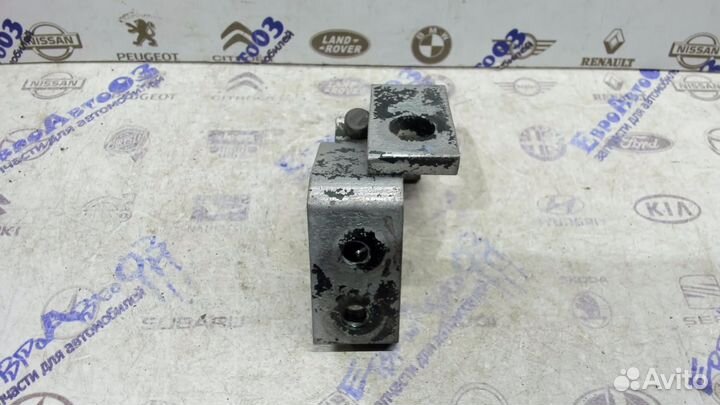 Петля двери задней левой верхняя Audi A6 C5 1997-2