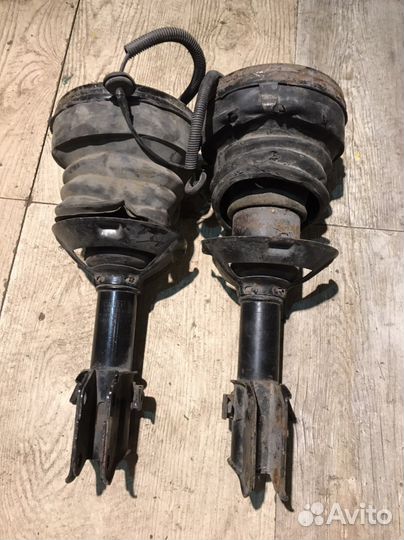 Пневмостойка передняя Subaru Legacy BH BE