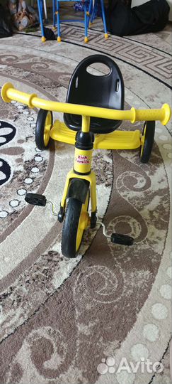 Трехколесный велосипед