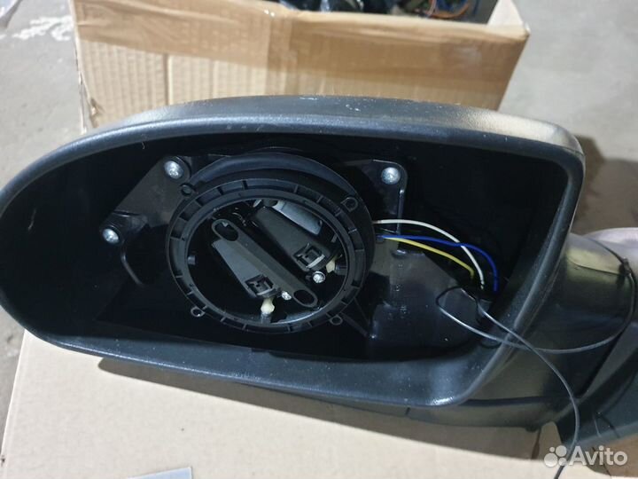 Корпус зеркала левое Hyundai Elantra 4 (HD)