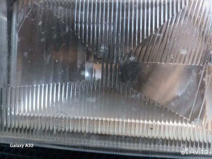 Фара правая Volvo 850