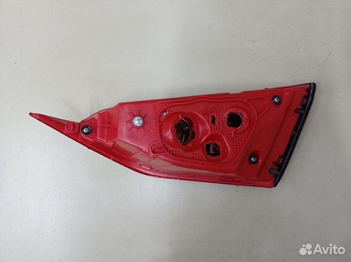 Фонарь задний левый внутренний Hyundai Solaris