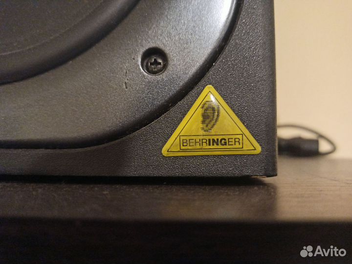 Студийные мониторы Behringer