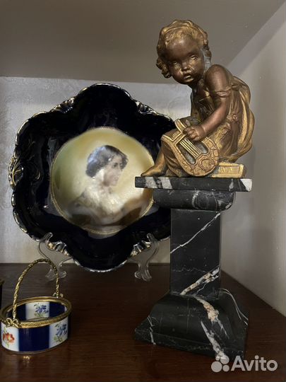 Бронзовая скульптура