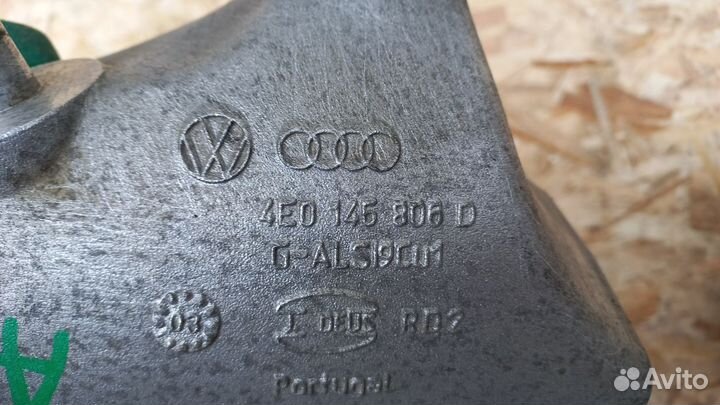 Интеркулер Audi A8 d3 3.0