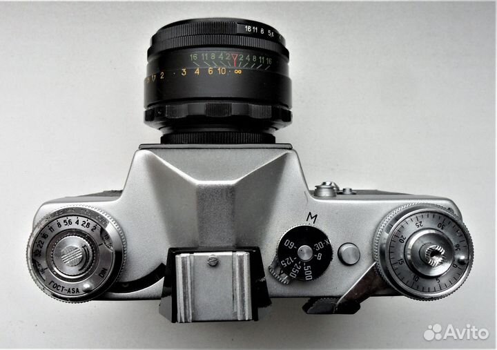 Зенит-Е в коробке, в отличном состоянии