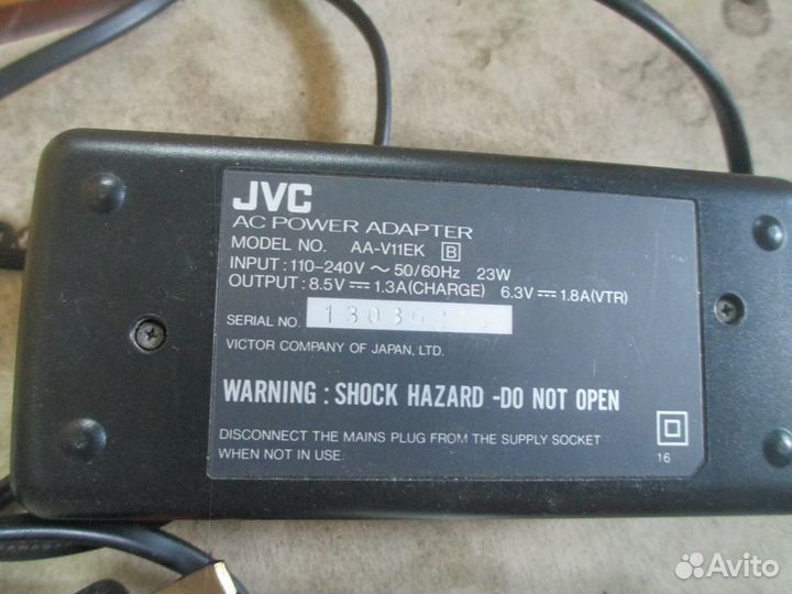 Зарядка JVC