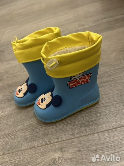 Детские резиновые сапоги 22 размер