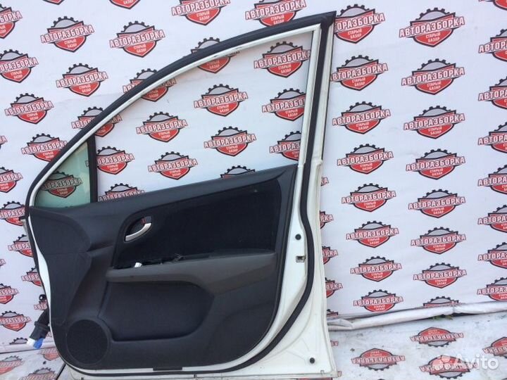 Дверь передняя правая Honda Stream RN8 R20A 2006