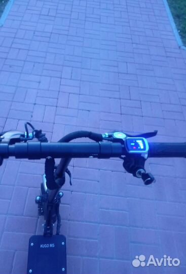 Электросамокат kugo m5