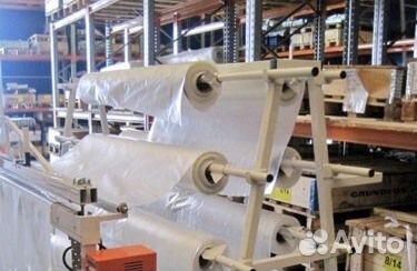 Пакетоделательная машина со стойкой на 8 рулонов