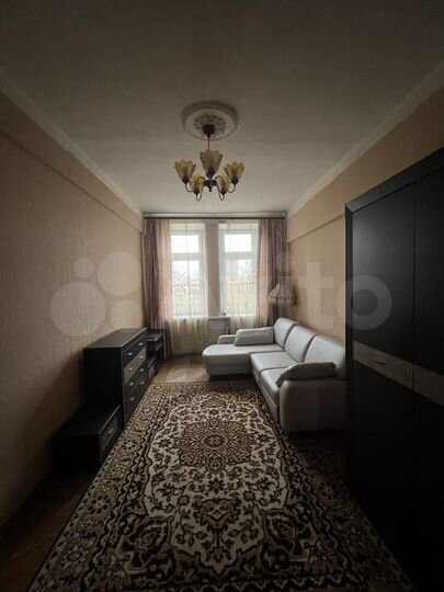 Комната 33 м² в 3-к., 6/8 эт.