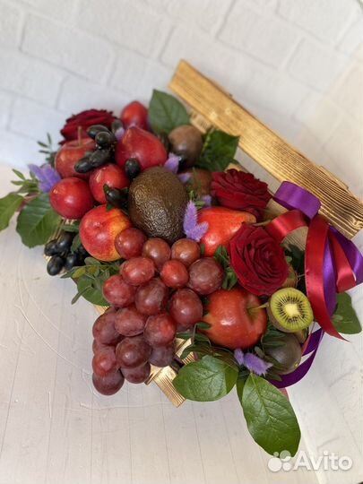Ящик с фруктами,фруктовый букет