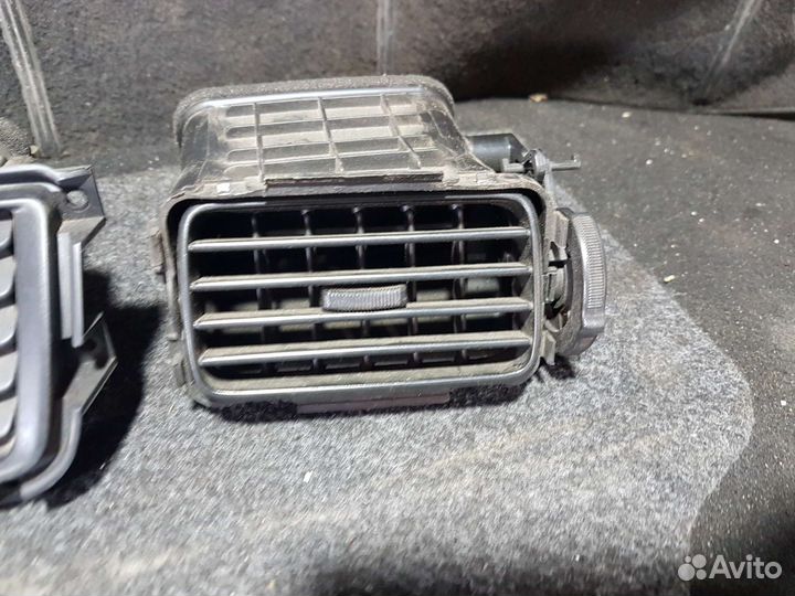 Дифлектор печки Mitsubishi lancer 9