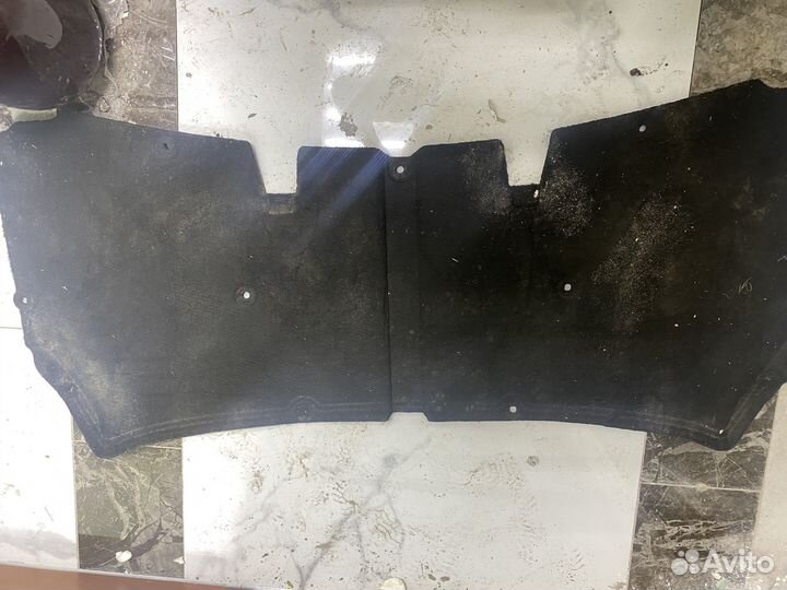 Шумоизоляция капота Nissan Qashqai J10