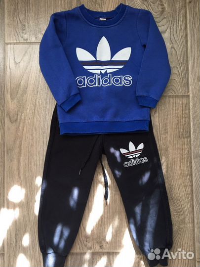 Спортивный костюм