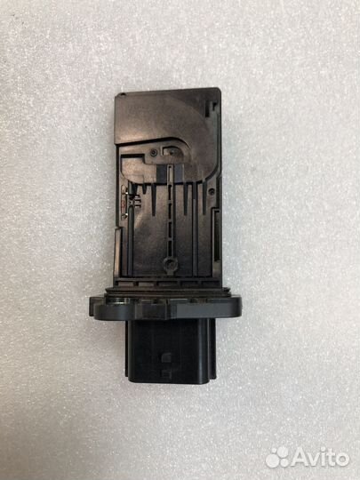 Датчик расхода воздуха Nissan Tesna L33