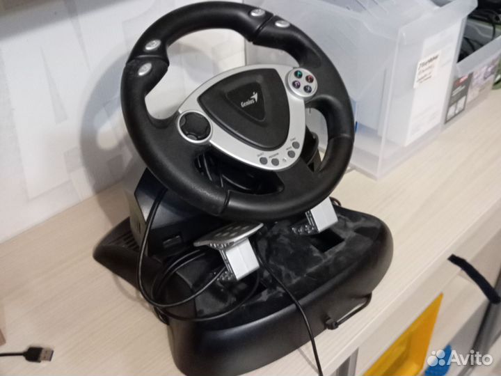 Игровой руль genius