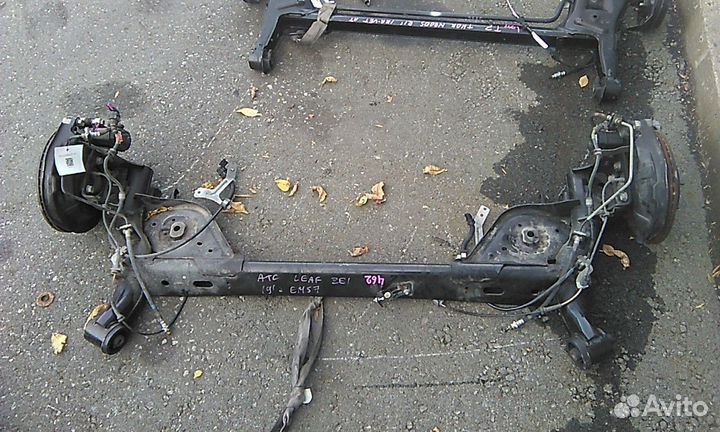 Подрамник nissan leaf ZE1 EM57