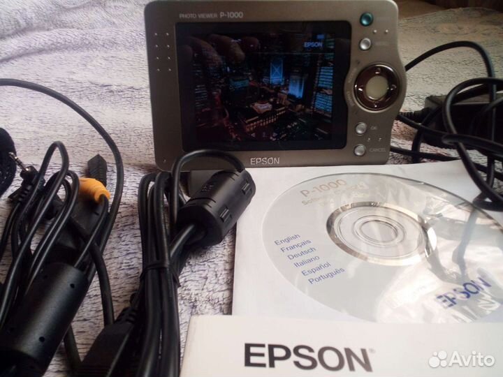 Цифровой фотоальбом epson P-1000