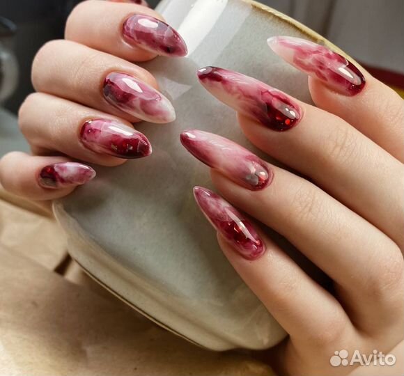 Мастер маникюра