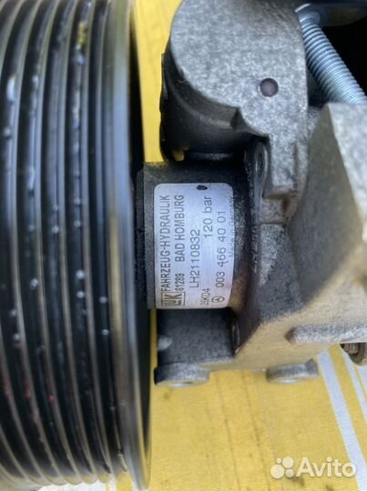 Насос гидроусилителя M271 W203