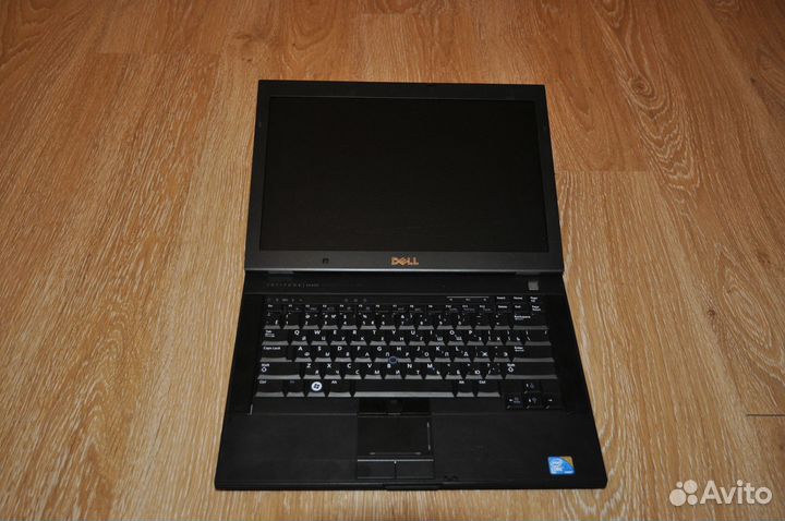 Ноутбук Dell e6400 с док станцией