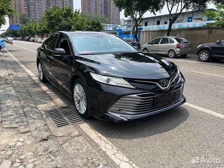 Toyota Camry 2.5 AT, 2019, 70 000 км