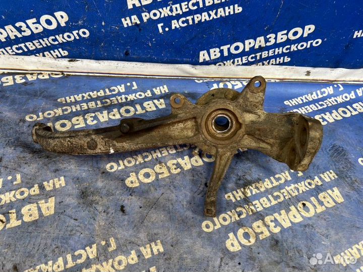 Передний левый поворотный кулак Mazda 6 Gg седан