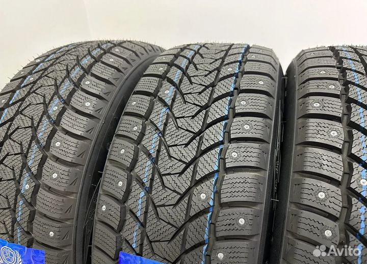 Tri Ace Snow White II 215/60 R16 28T