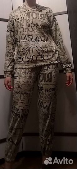 Спортивный костюм