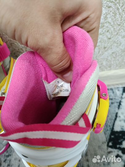 Роликовые коньки