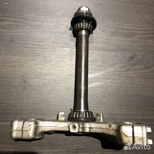 Нижняя траверса для suzuki gsf600 bandit 95-99