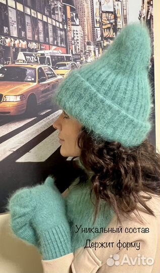 Комплект шапка варежки и снуд