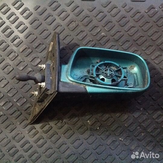 Зеркало Тойота Королла 98 г